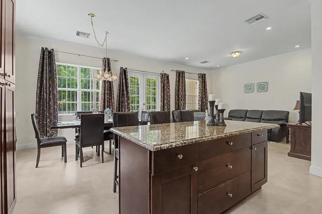 Balmoral New Providence Paradise Island BS