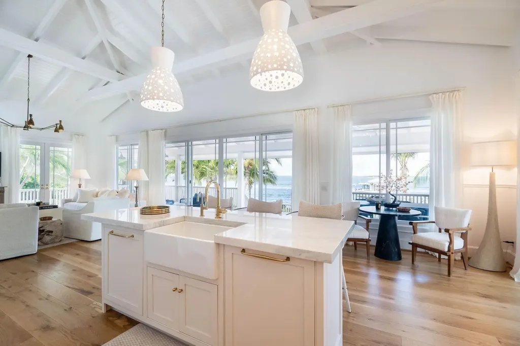 #38 Seaside Drive Abaco BS