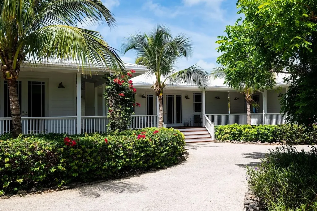 #38 Seaside Drive Abaco BS