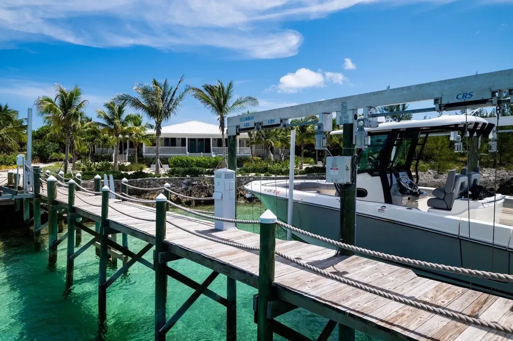 #38 Seaside Drive Abaco BS