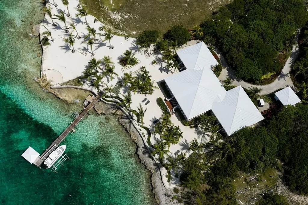 #38 Seaside Drive Abaco BS
