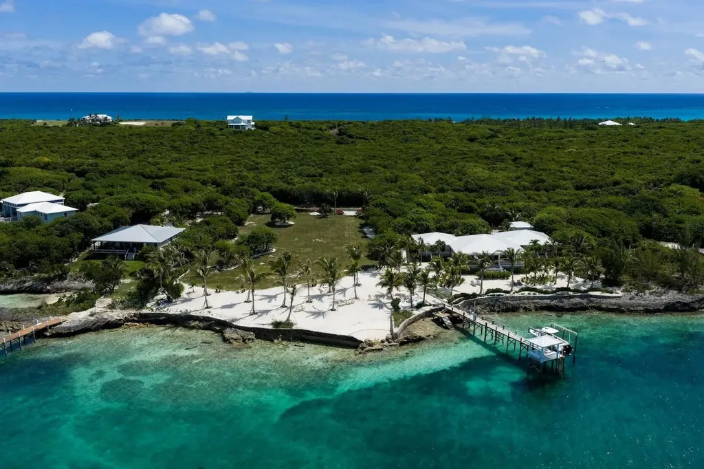 #38 Seaside Drive Abaco BS