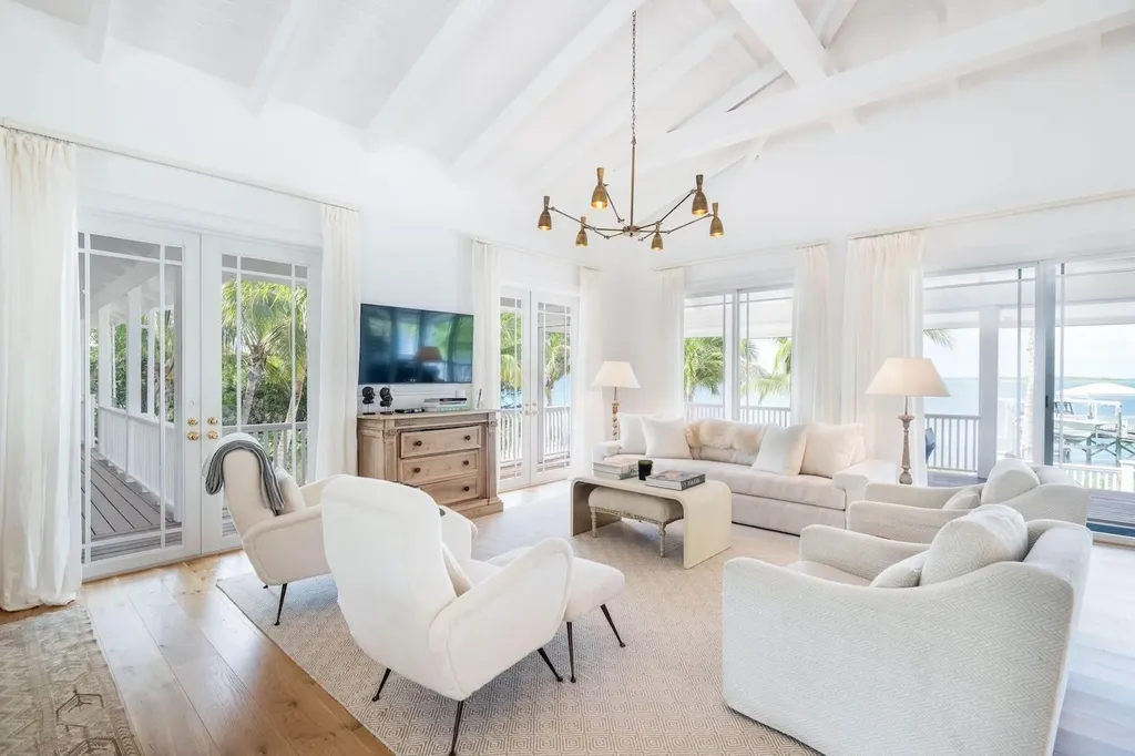 #38 Seaside Drive Abaco BS