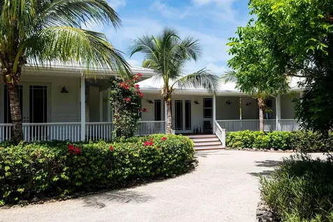 #38 Seaside Drive Abaco BS