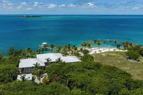#38 Seaside Drive Abaco BS