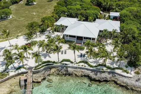 #38 Seaside Drive Abaco BS