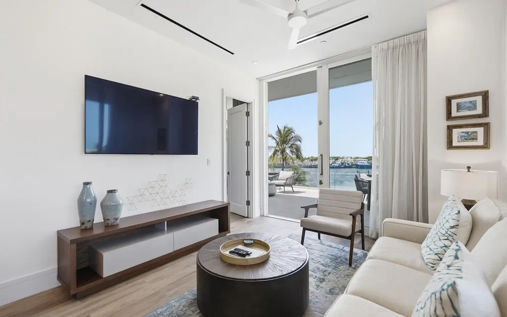 Sterling Commons West New Providence Paradise Island BS
