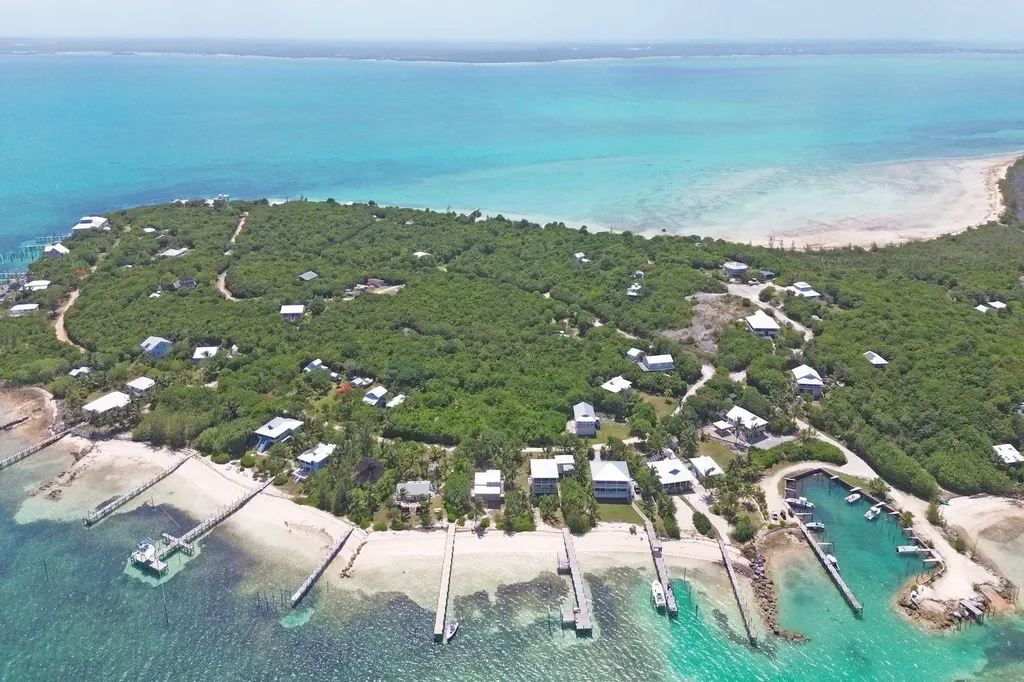 Sea Shine Lot 83 Abaco BS