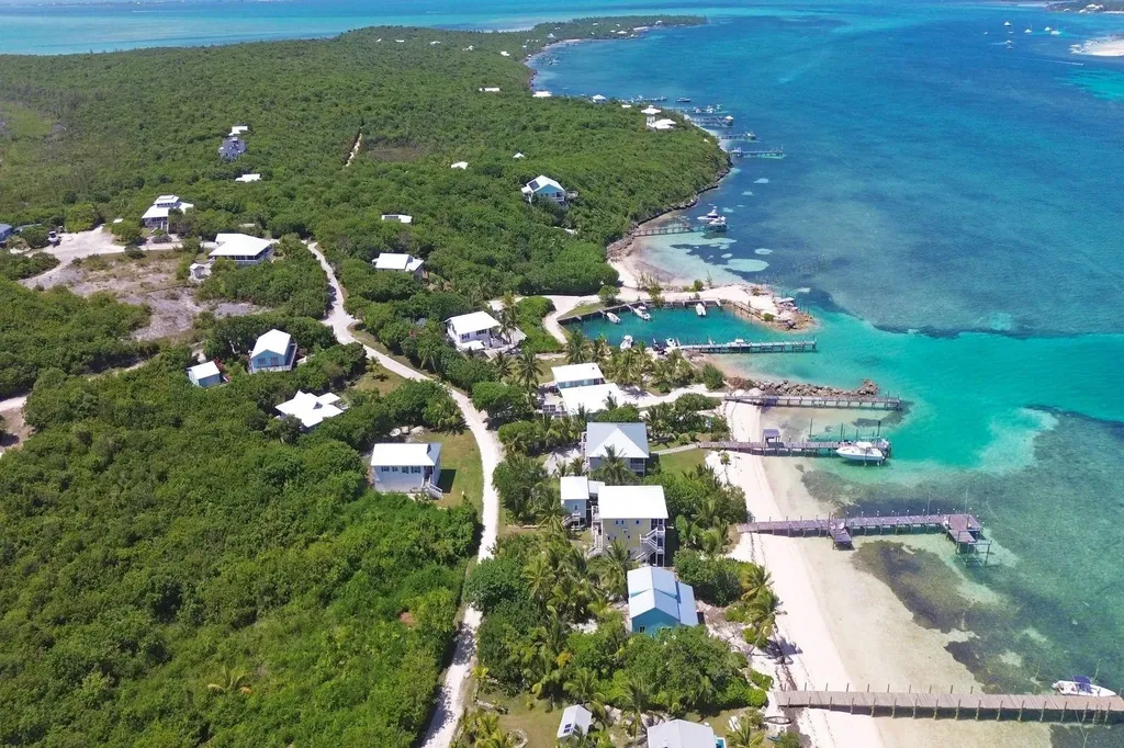 Sea Shine Lot 83 Abaco BS