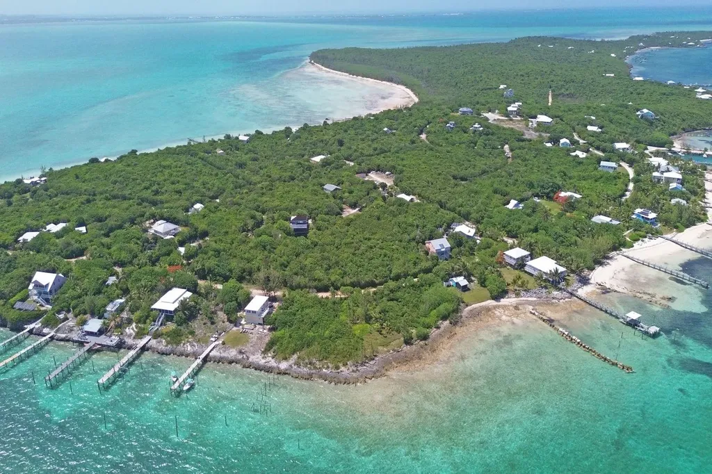 Sea Shine Lot 83 Abaco BS
