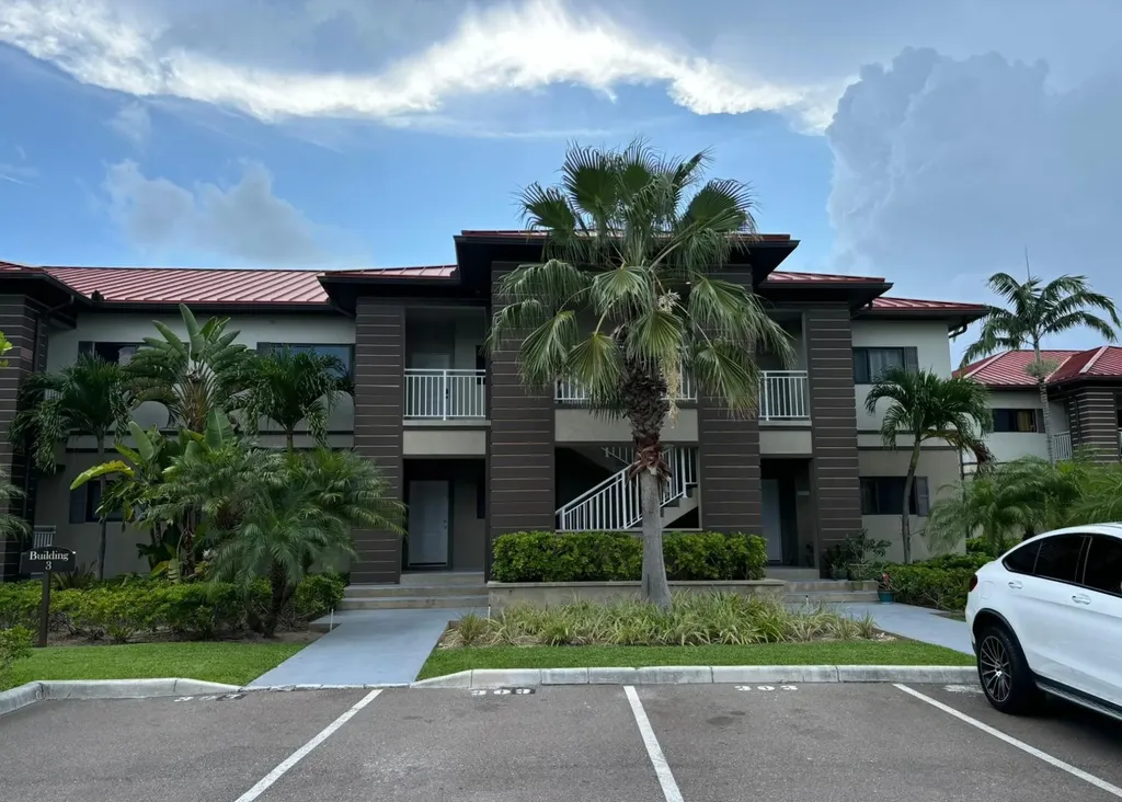 Venetian West New Providence Paradise Island BS