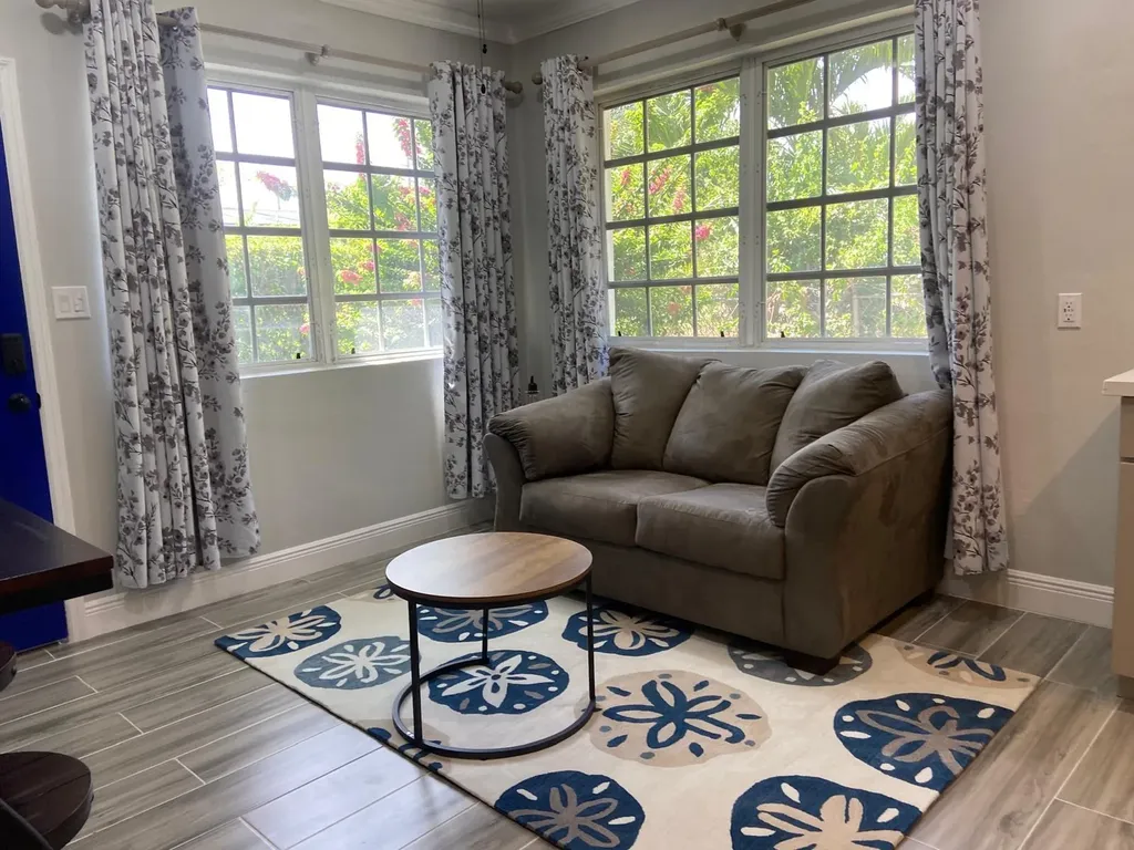 13 Jasmine Close New Providence Paradise Island BS
