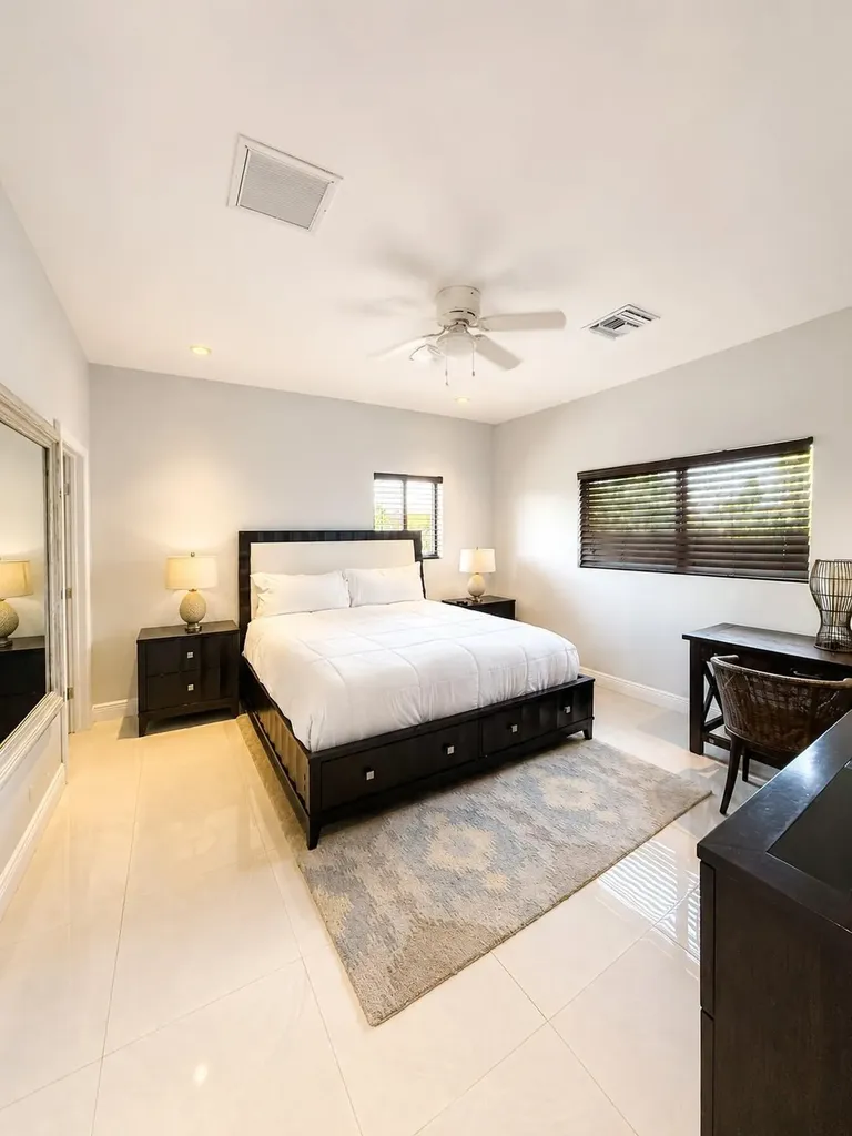 Venetian West New Providence Paradise Island BS