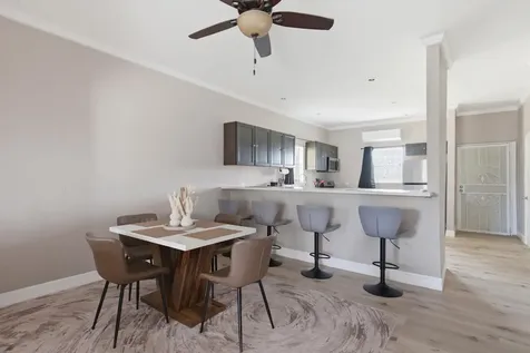 Tiana's Crescent New Providence Paradise Island BS