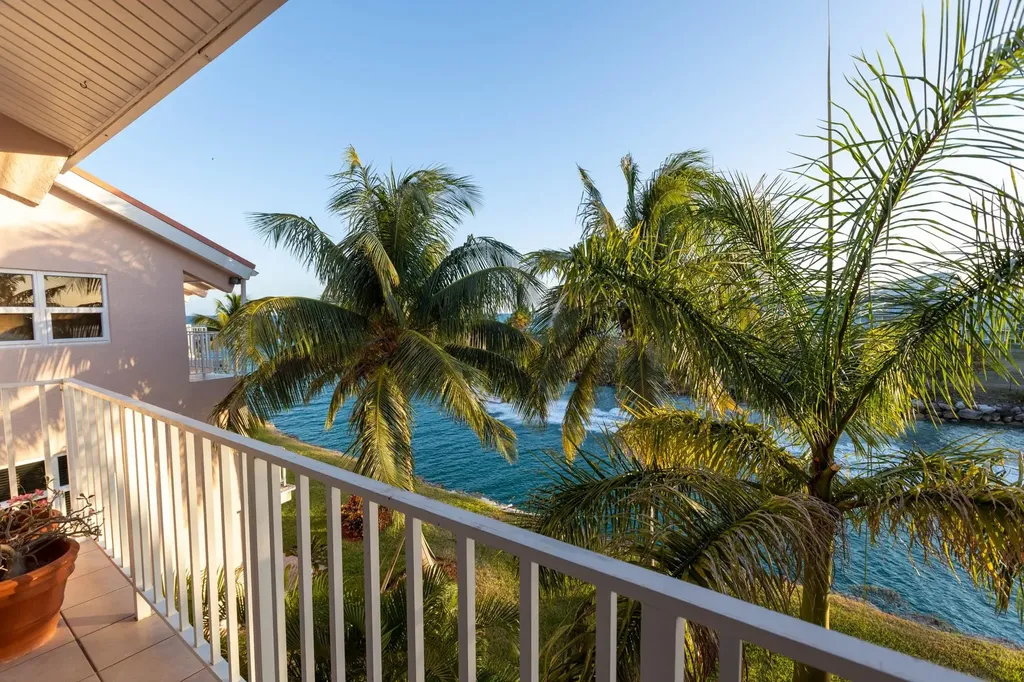 Bell Channel Club & Mar. Grand Bahama Freeport BS