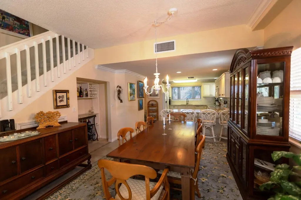 Bell Channel Club & Mar. Grand Bahama Freeport BS