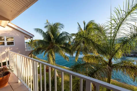 Bell Channel Club & Mar. Grand Bahama Freeport BS