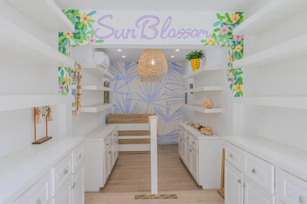 Delancy Street New Providence Paradise Island BS
