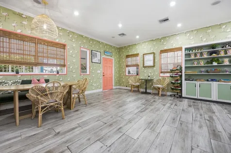 Delancy Street New Providence Paradise Island BS