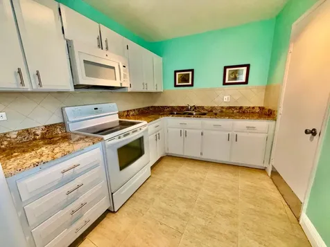 Silver Point Condominiums Grand Bahama Freeport BS
