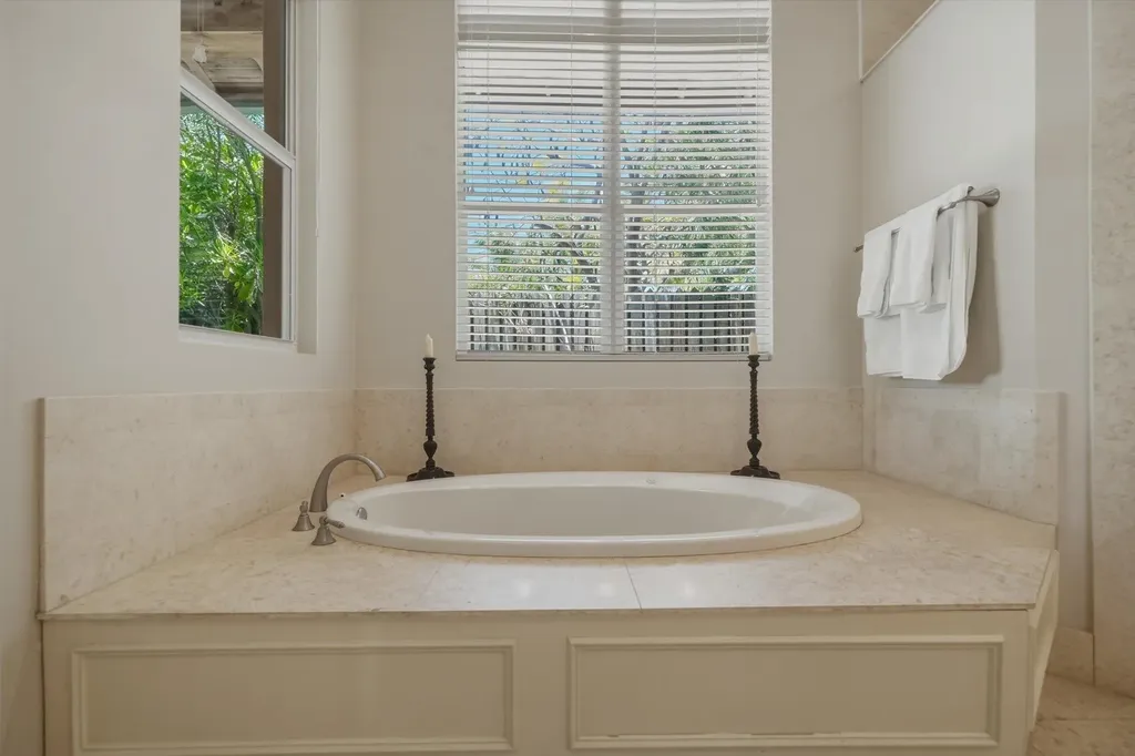 Buttonwood Estate Eleuthera BS