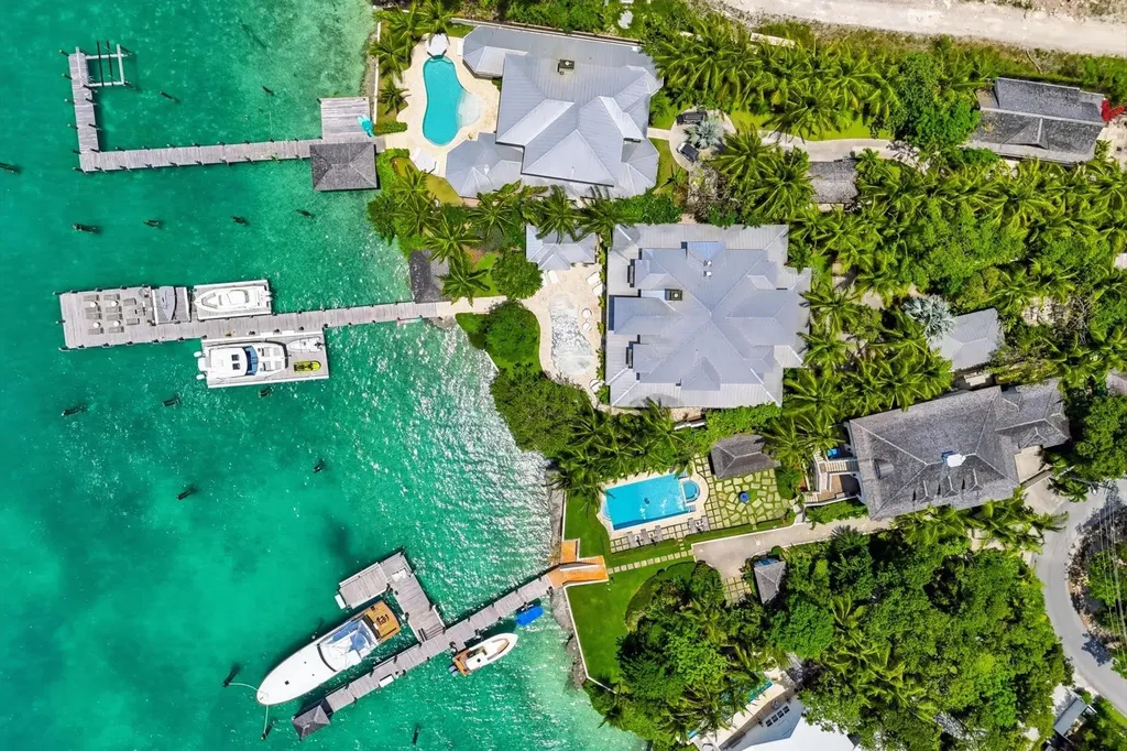 Buttonwood Estate Eleuthera BS