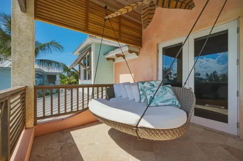 Buttonwood Estate Eleuthera BS