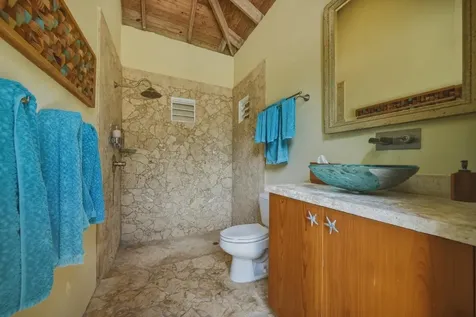 Buttonwood Estate Eleuthera BS