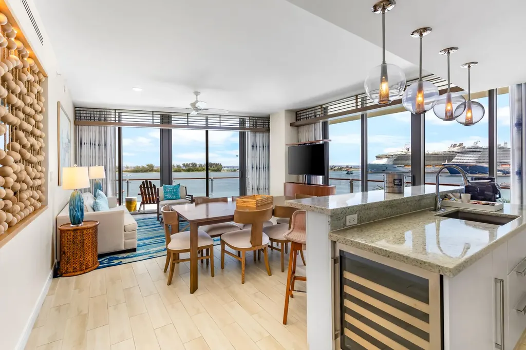 519 1 Particular Harbour New Providence Paradise Island BS