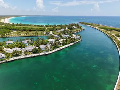 Fish Talez, Schooner Bay Abaco BS