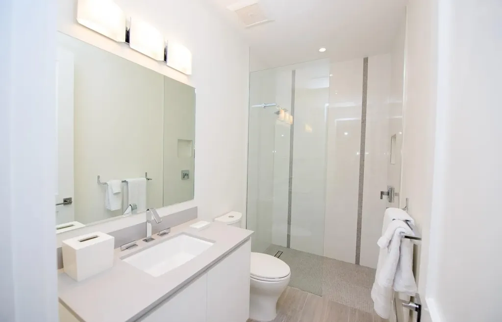 Thirty Six New Providence Paradise Island BS