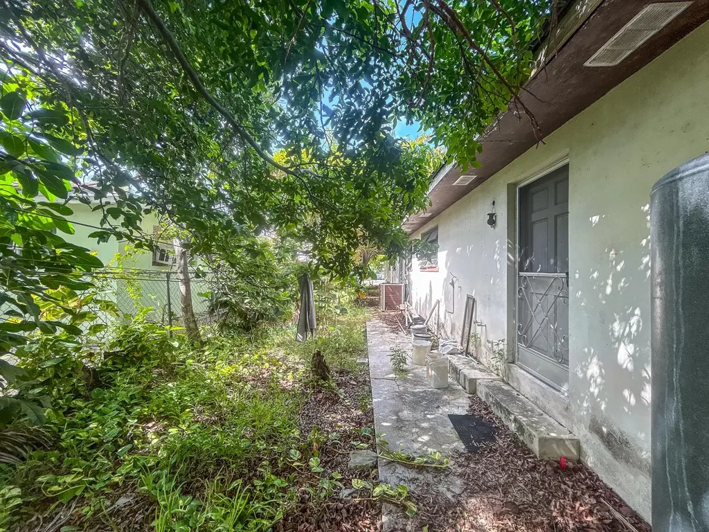 Quail Crescent 158 New Providence Paradise Island BS