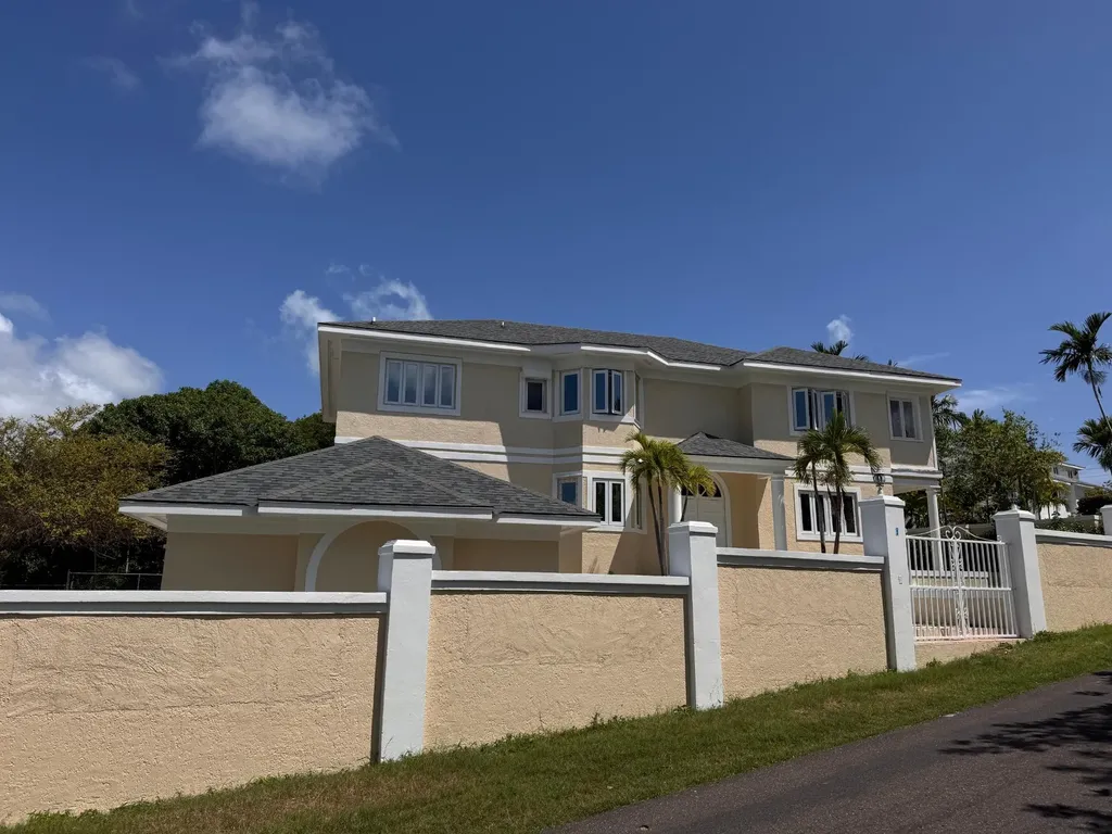 Sassoon Drive 28 New Providence Paradise Island BS