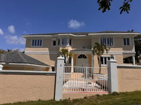 Sassoon Drive 28 New Providence Paradise Island BS