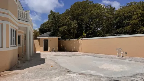 Sassoon Drive 28 New Providence Paradise Island BS