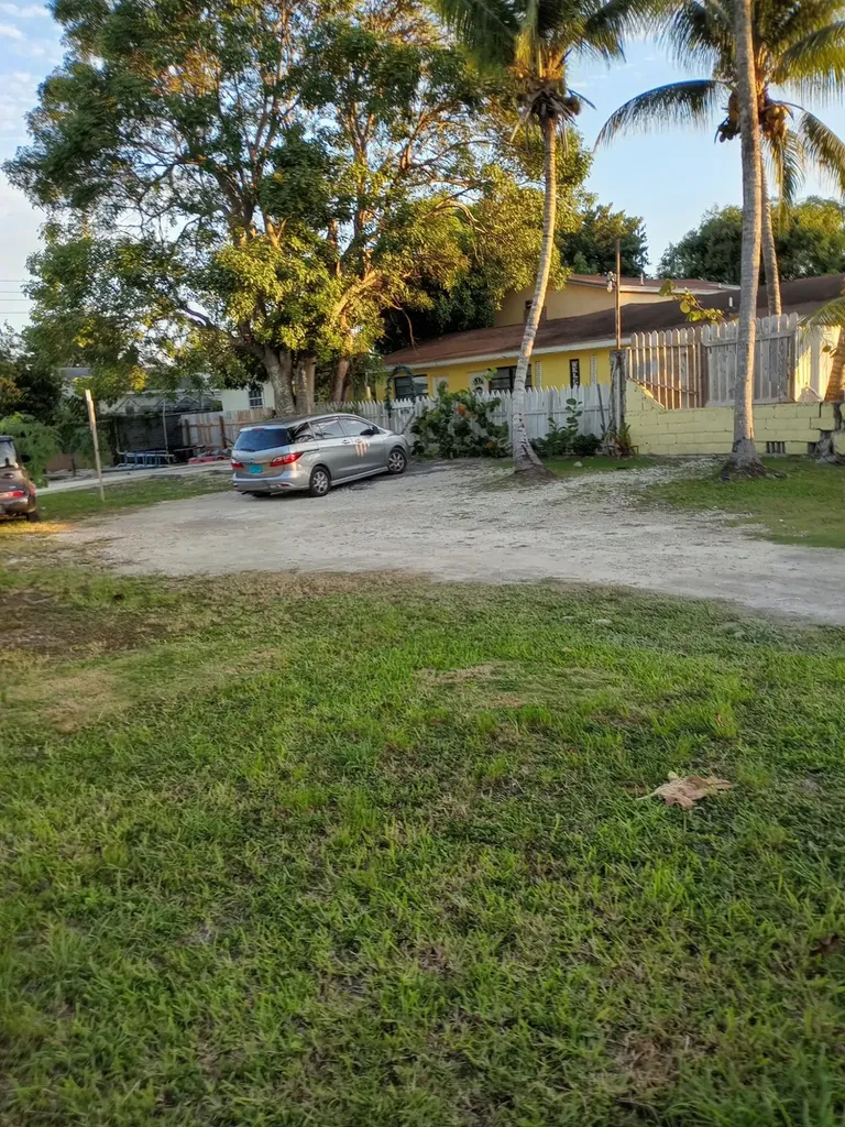 Bay Lily Drive Sea Bree New Providence Paradise Island BS