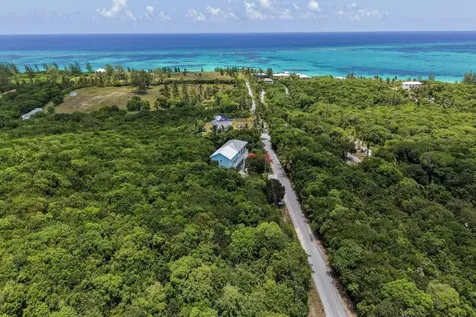 Lot 3 Hut Point Eleuthera BS