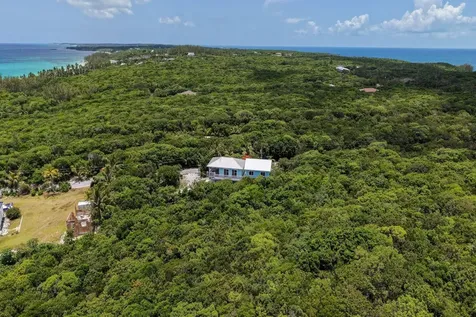 Lot 3 Hut Point Eleuthera BS