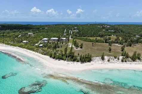 Lot 3 Hut Point Eleuthera BS
