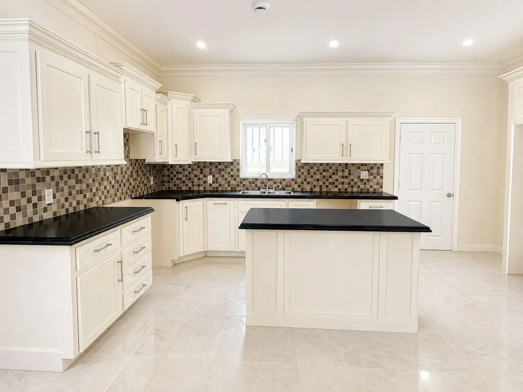 Dunmore Lane New Providence Paradise Island BS