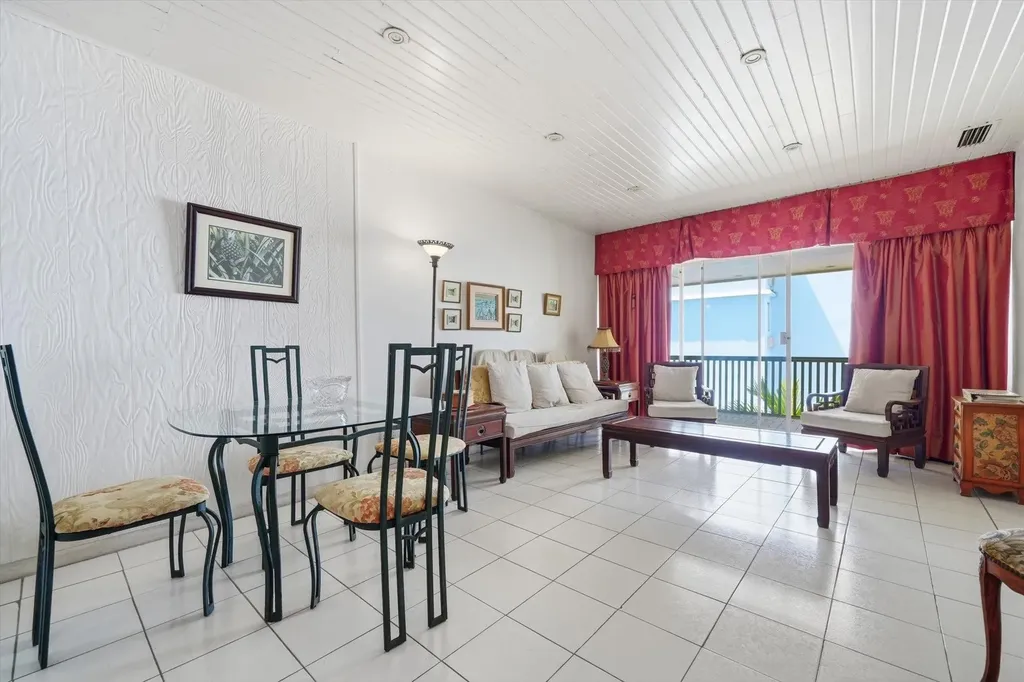Town Court Condos New Providence Paradise Island BS