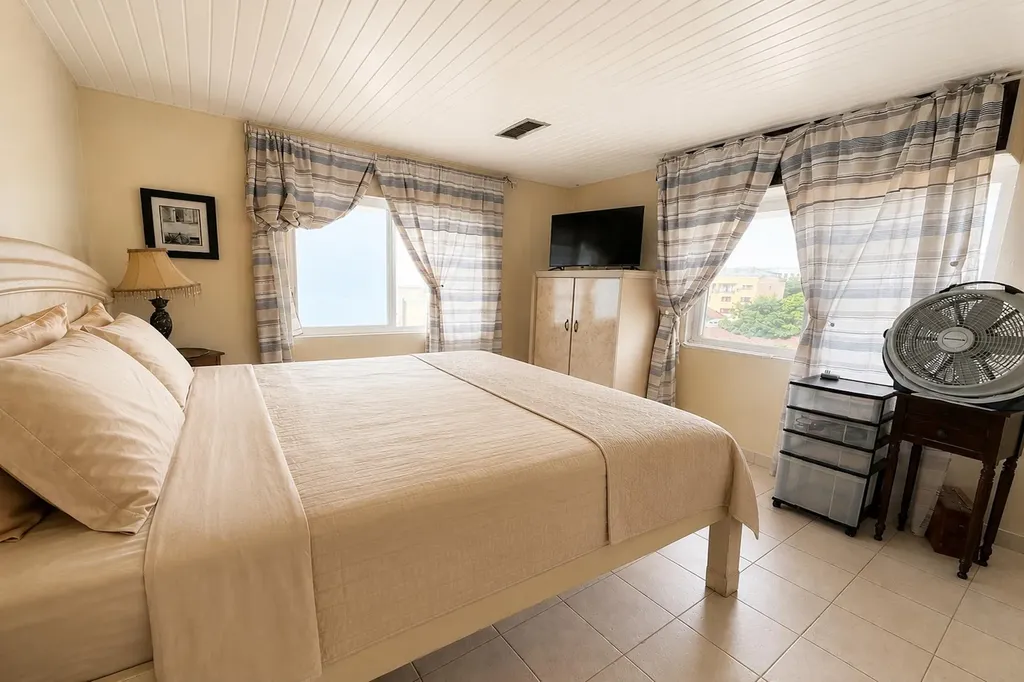 Town Court Condos New Providence Paradise Island BS