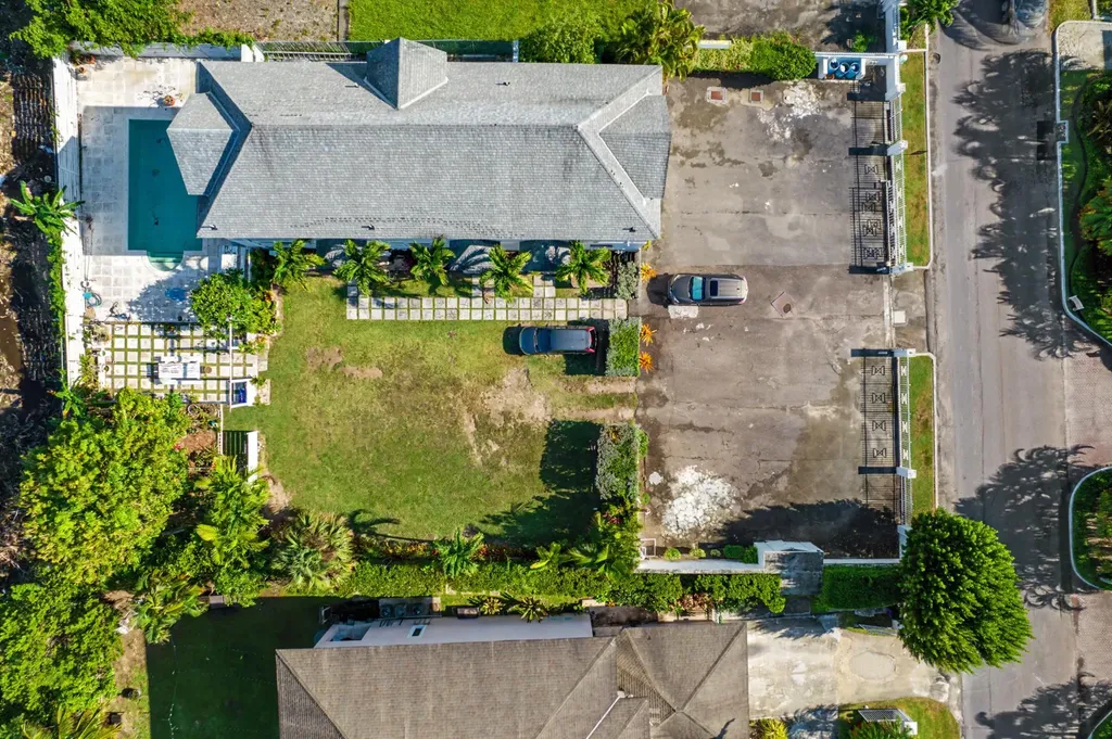 Bezaleel Court New Providence Paradise Island BS