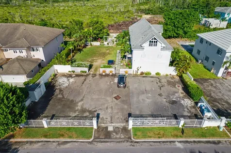 Bezaleel Court New Providence Paradise Island BS