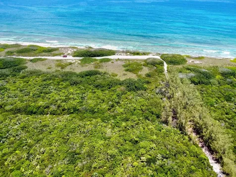 Queens Highway 14 Eleuthera BS