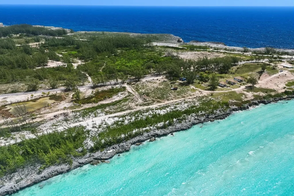 1.12 Acres Waterfront Lot Eleuthera BS
