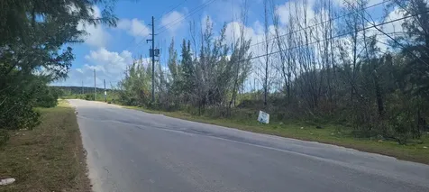 Queens Highway, Governors Lot # 2 Eleuthera BS