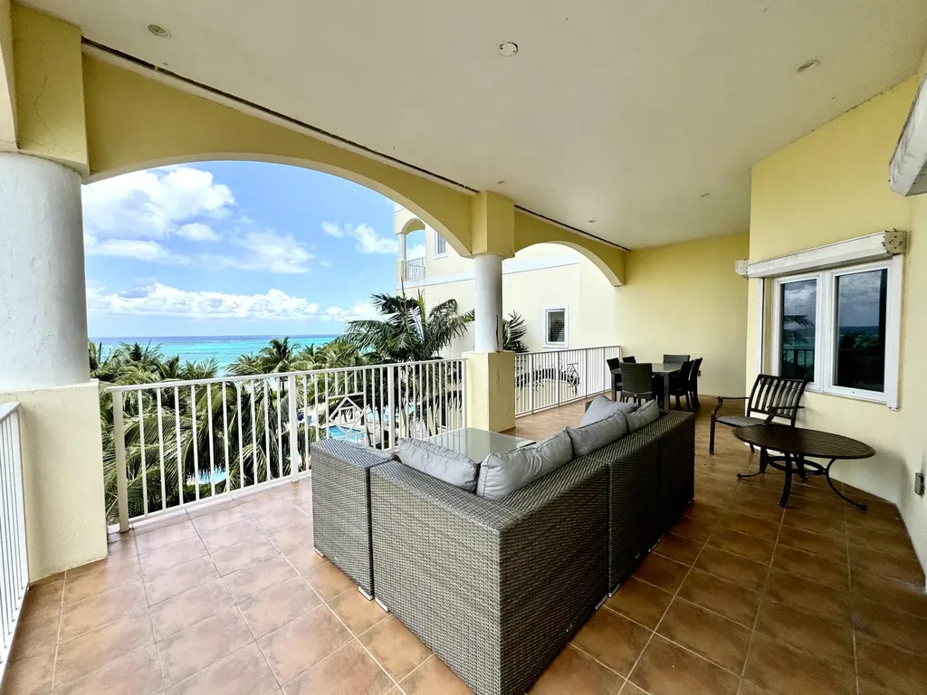 Caves Heights New Providence Paradise Island BS