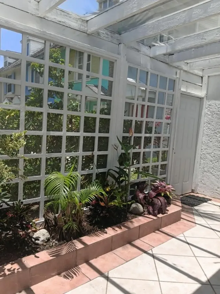 Harbour Mews New Providence Paradise Island BS
