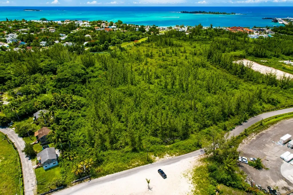 Ferguson Road New Providence Paradise Island BS